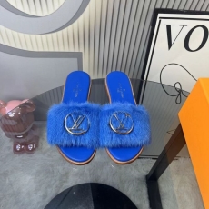 Louis Vuitton Slippers